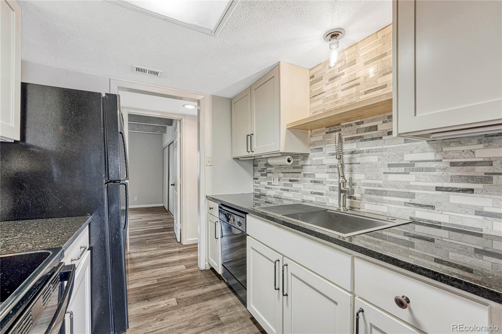 2525 S Dayton Way Unit: 2209
