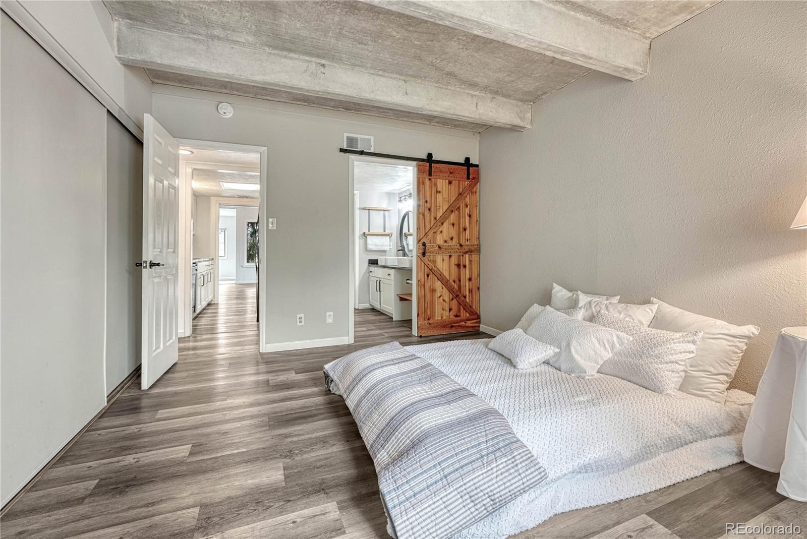 2525 S Dayton Way Unit: 2209