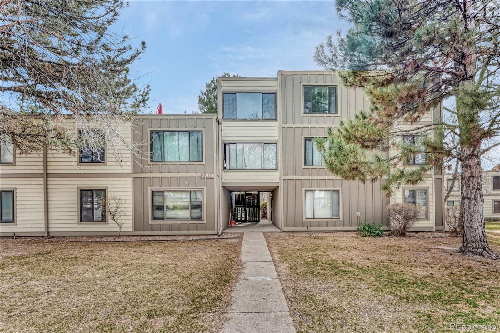 2525 S Dayton Way Unit: 2209
