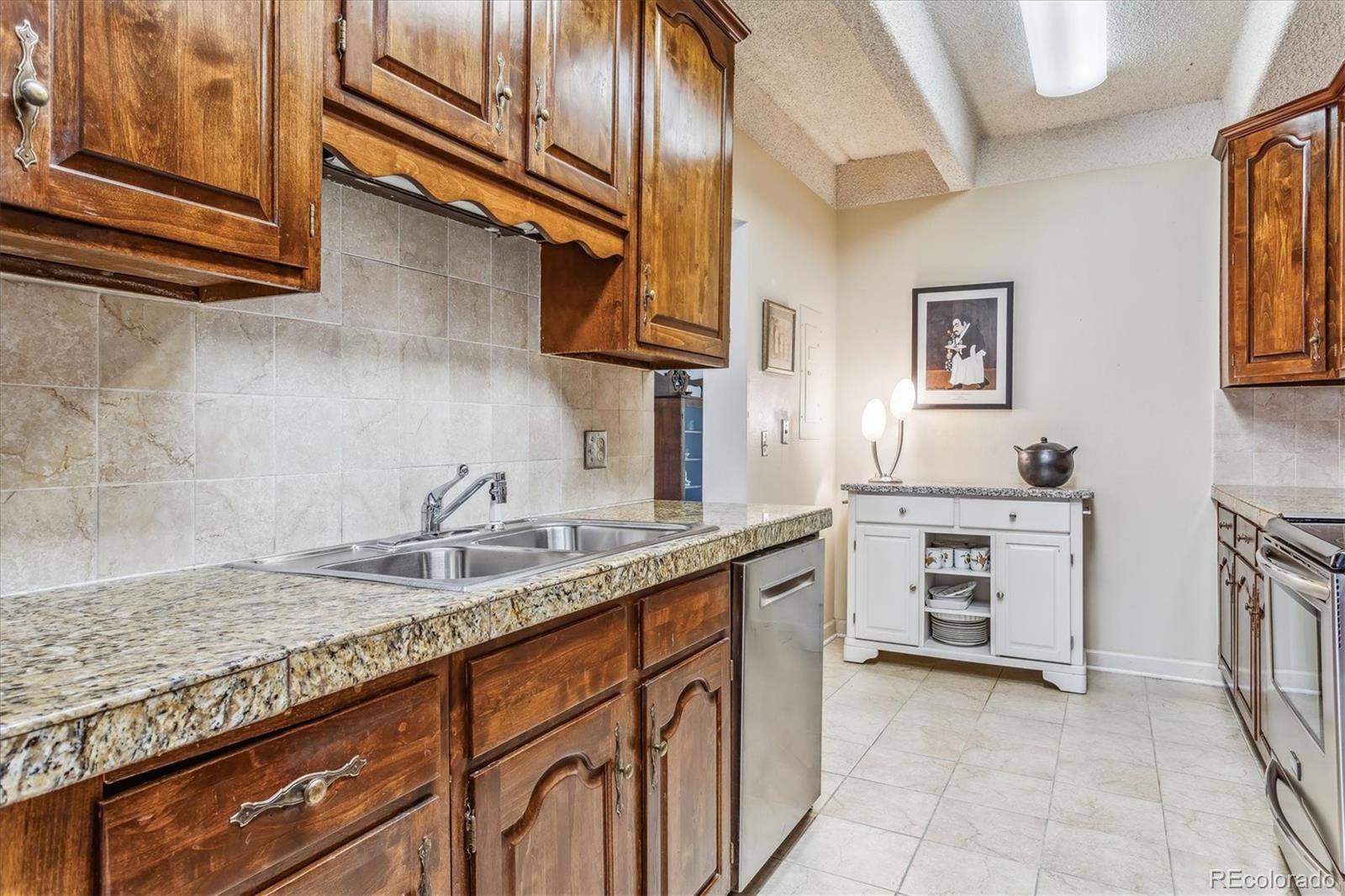 7865 E Mississippi Avenue Unit: 202