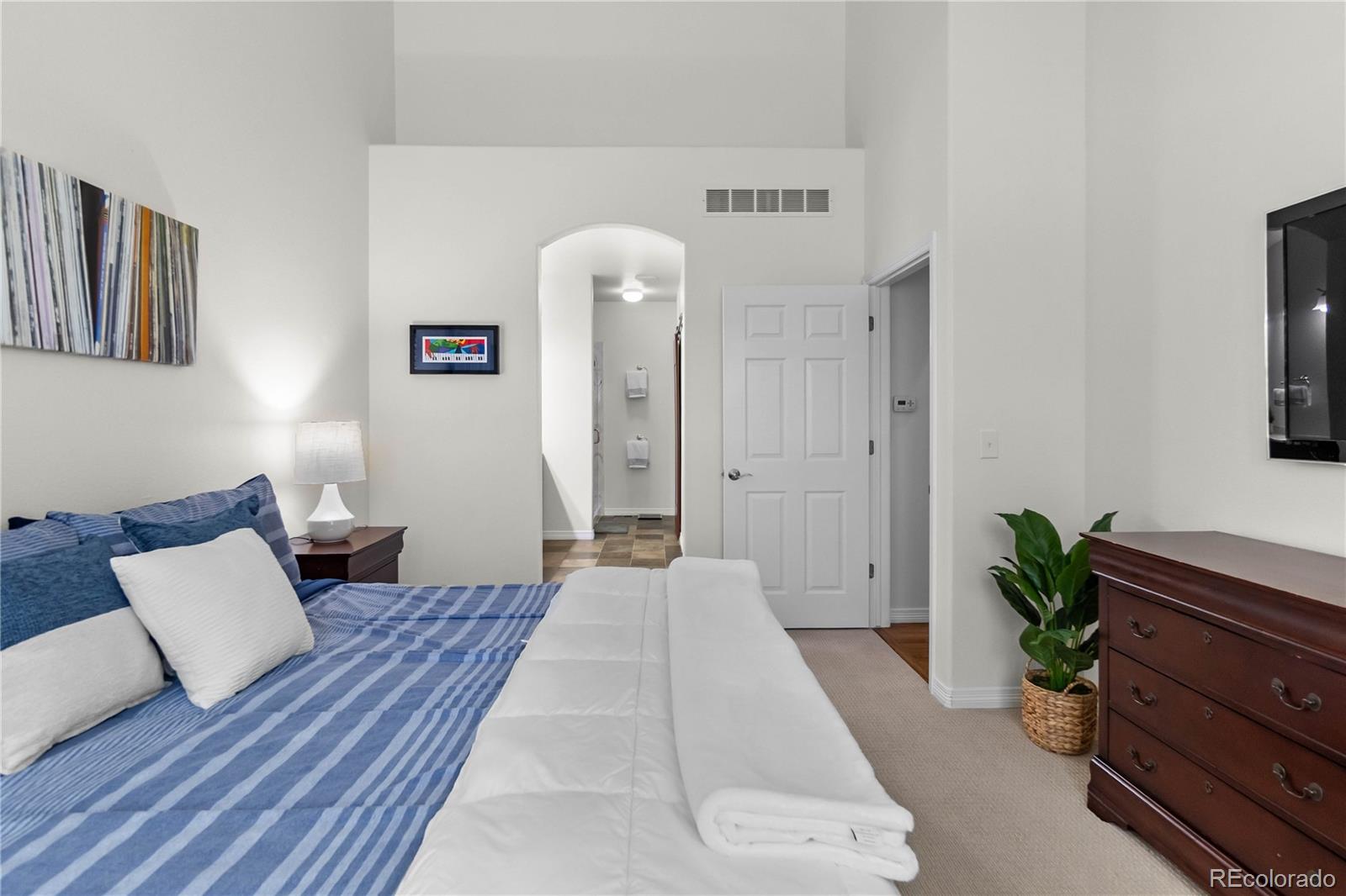 22241 E Euclid Drive