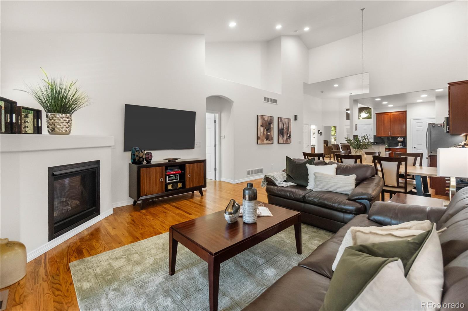 22241 E Euclid Drive