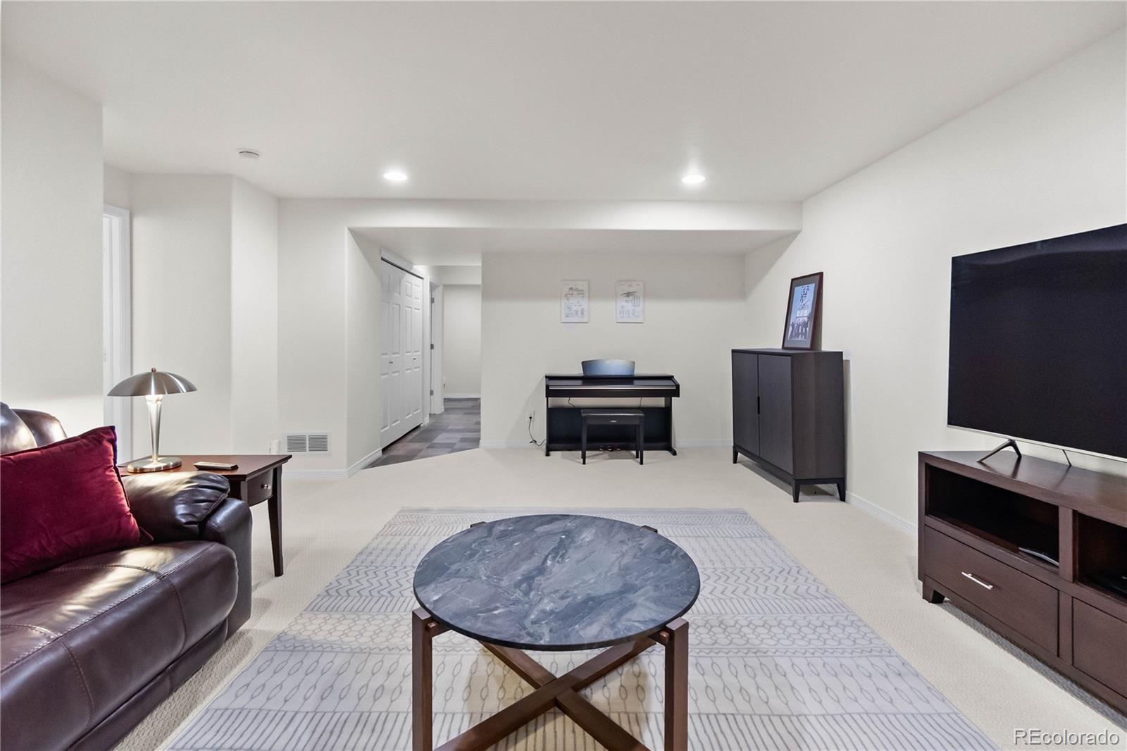 22241 E Euclid Drive