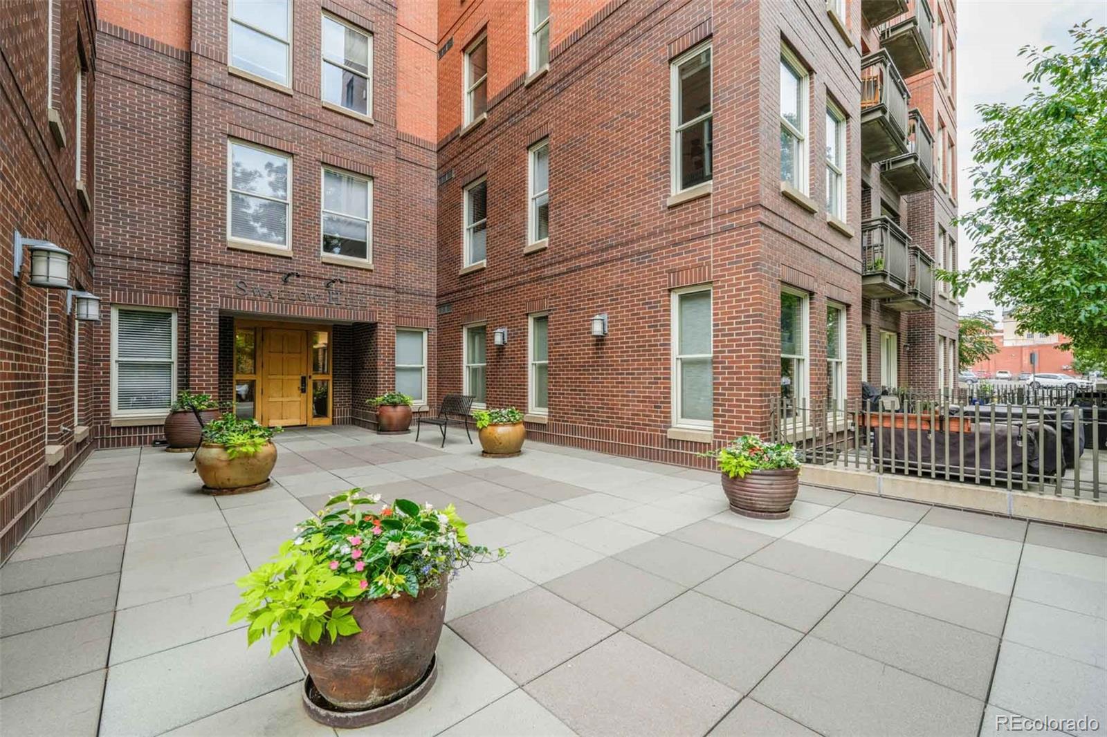 1630 N Clarkson Street Unit: 408