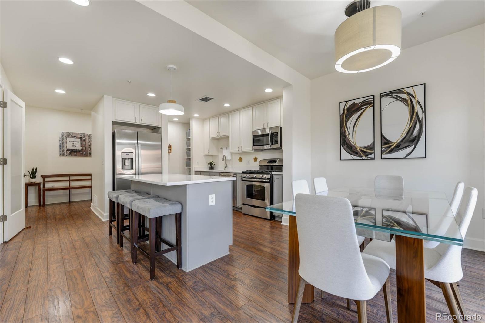 1630 N Clarkson Street Unit: 408
