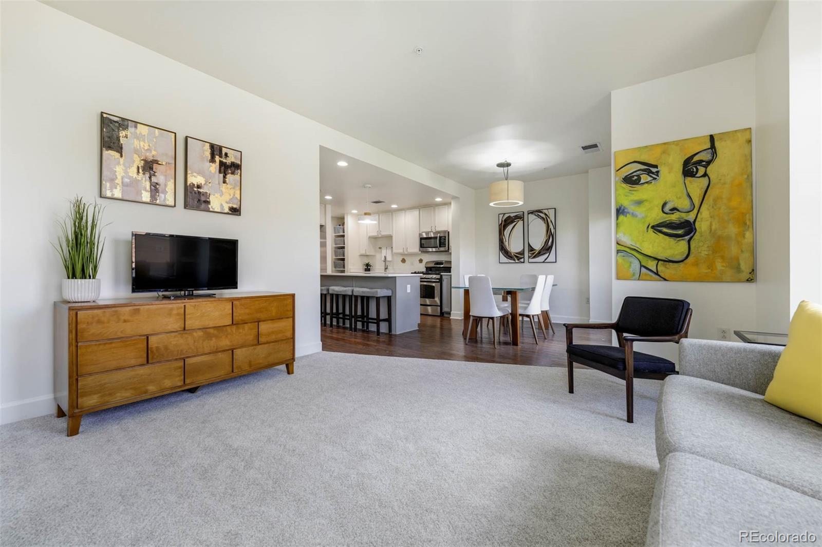 1630 N Clarkson Street Unit: 408