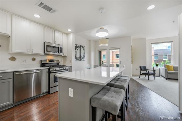 1630 N Clarkson Street Unit: 408