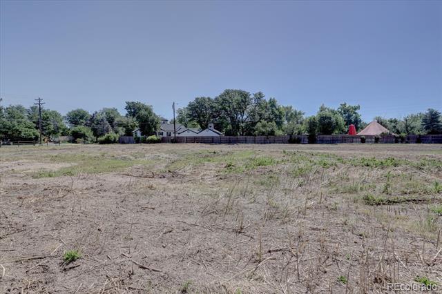 1600 E Quincy Avenue