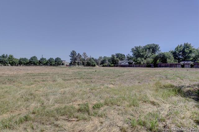 1600 E Quincy Avenue