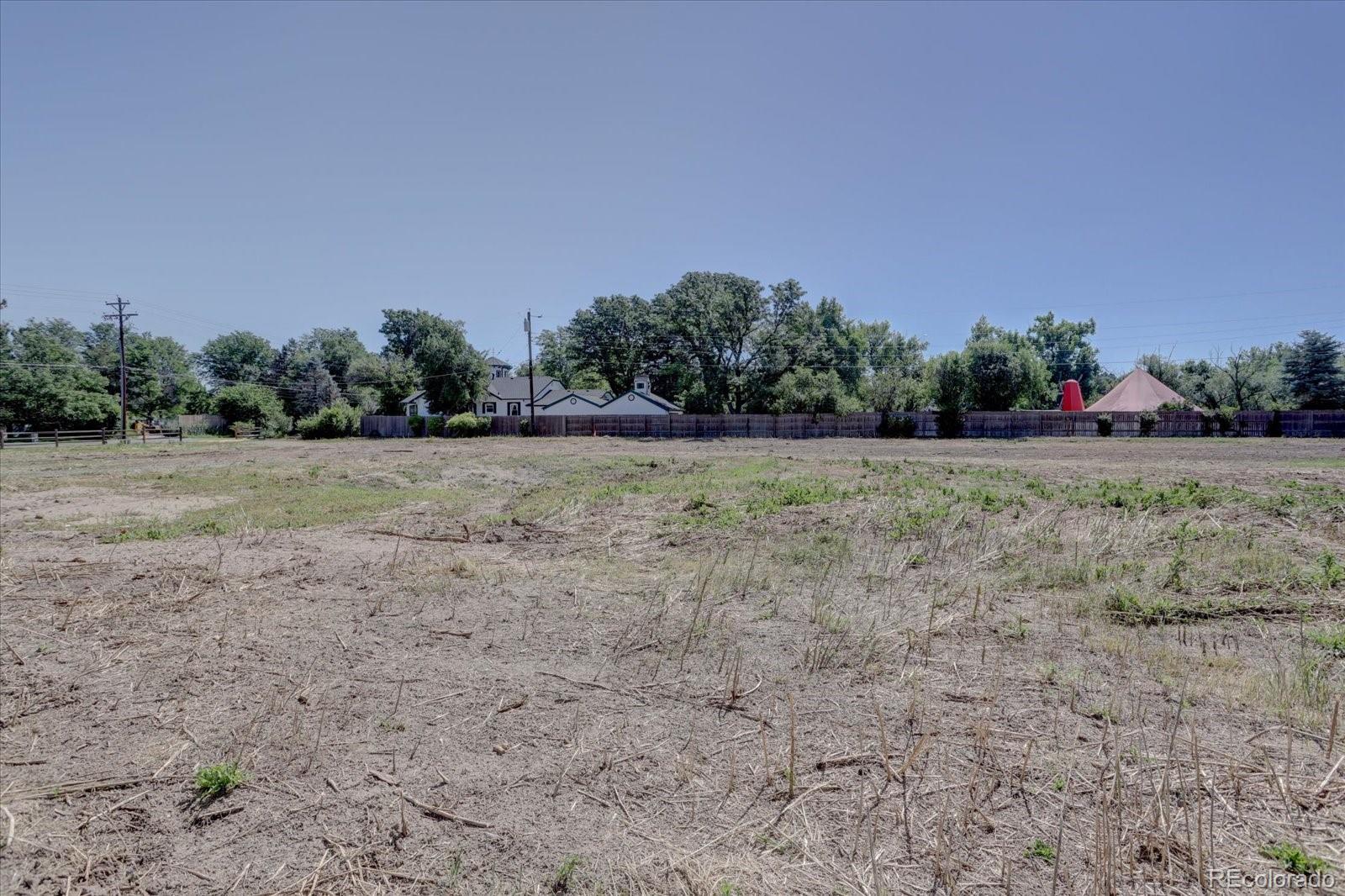 1600 E Quincy Avenue