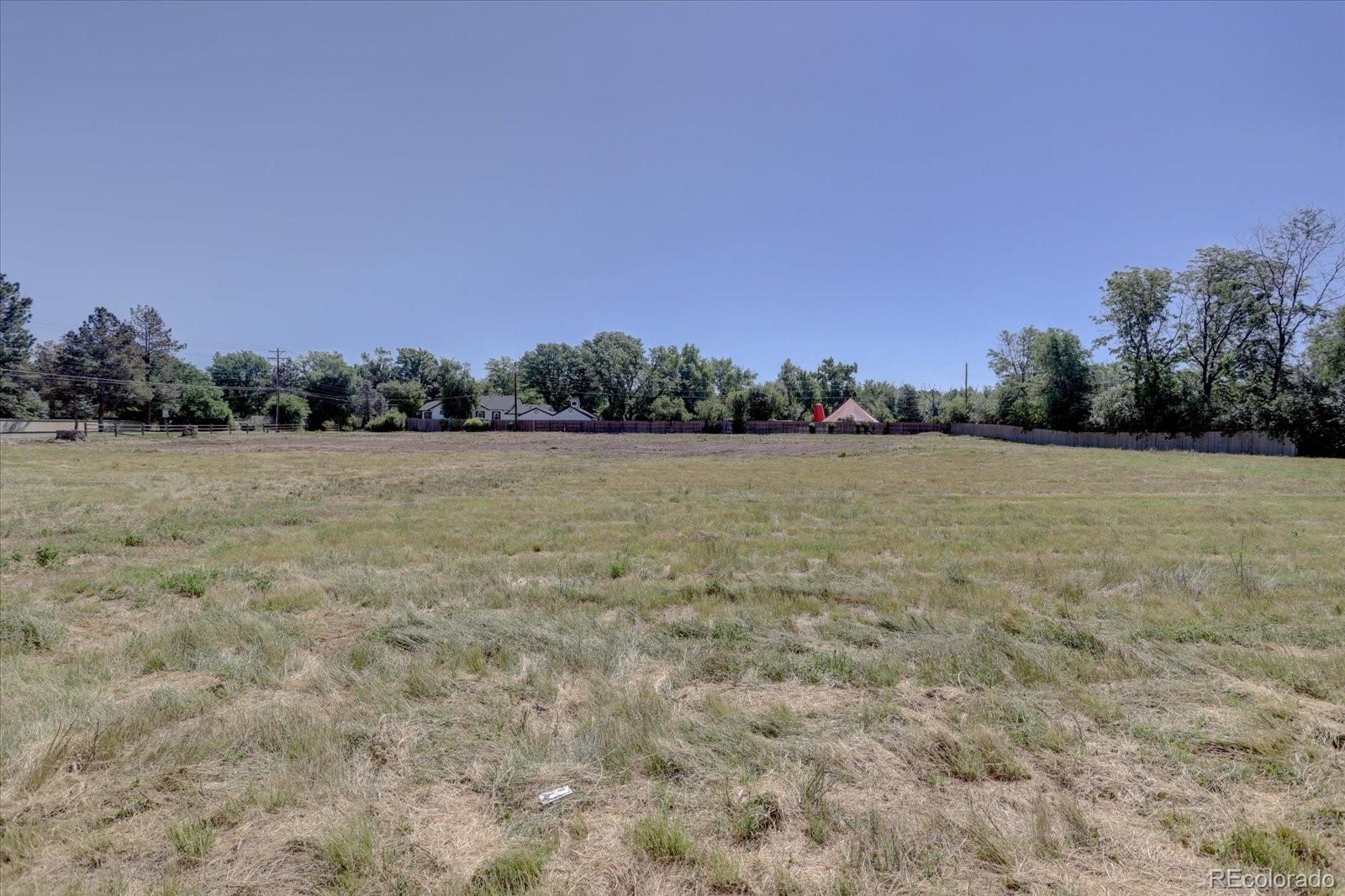 1600 E Quincy Avenue