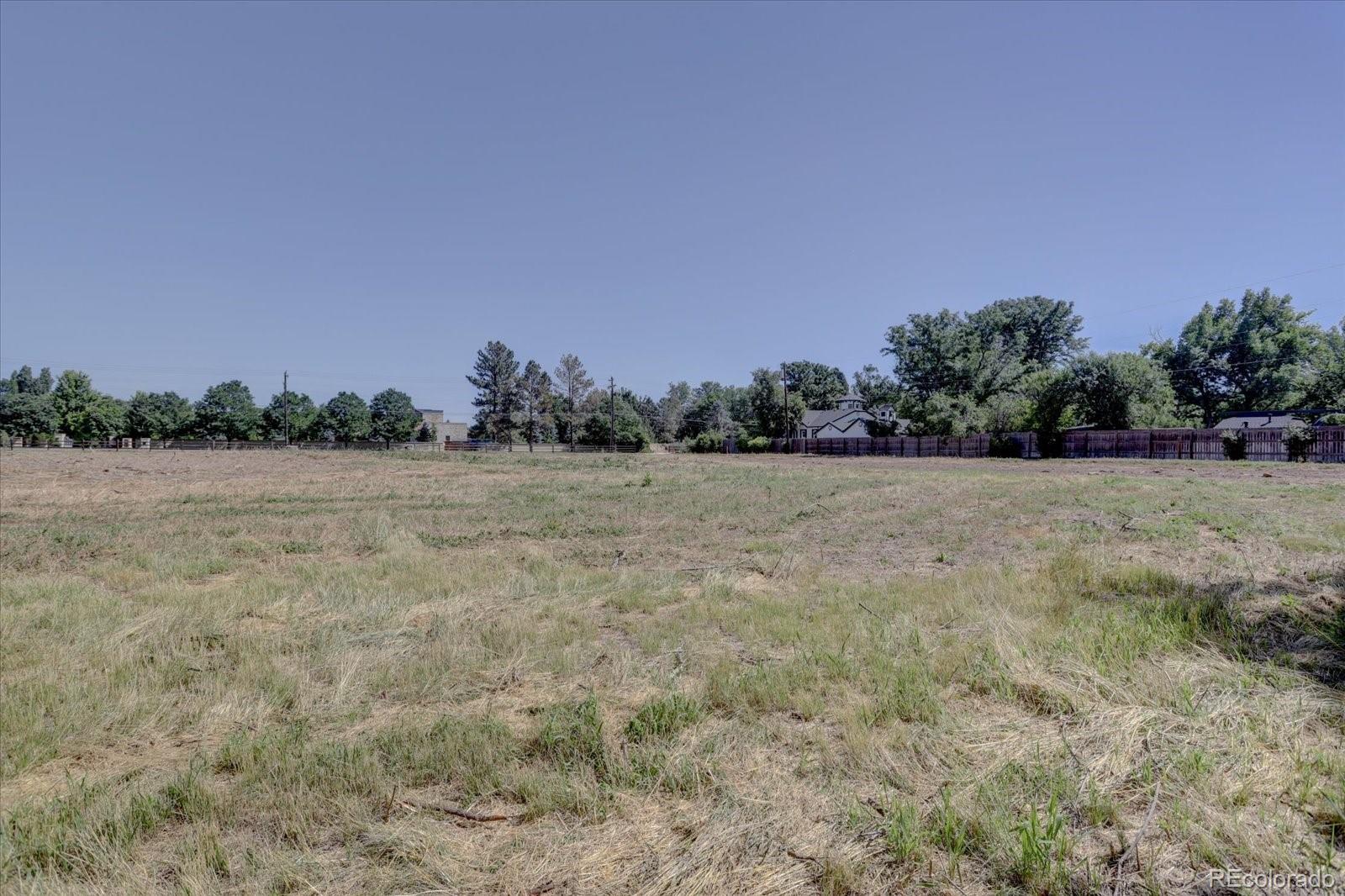 1600 E Quincy Avenue