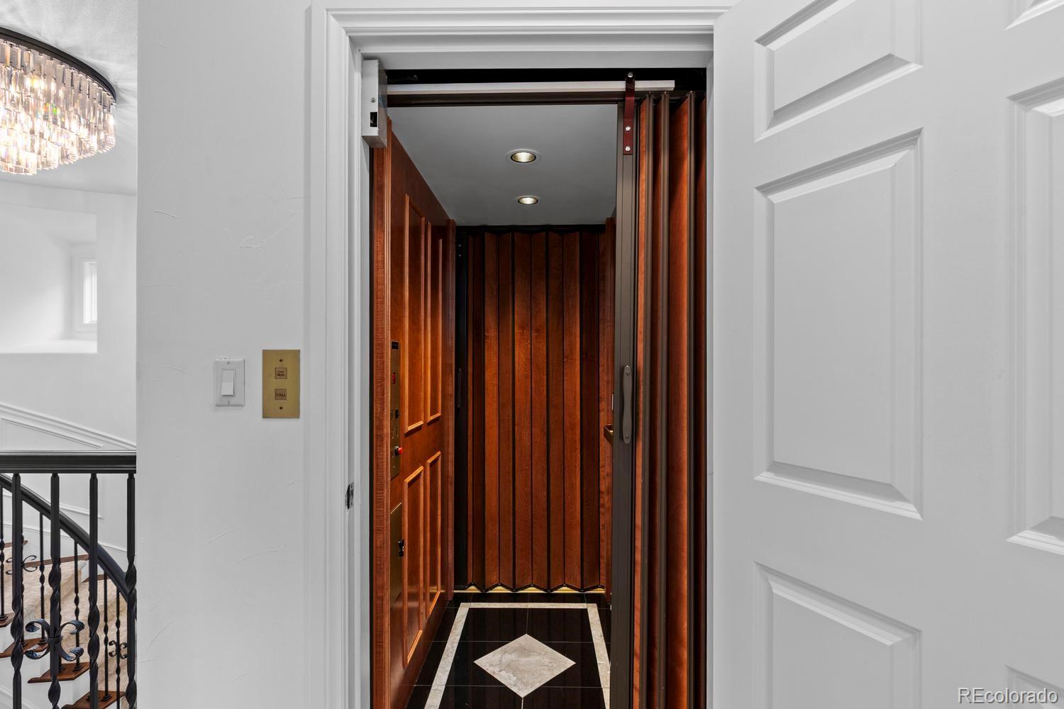 100 S University Boulevard Unit: 1