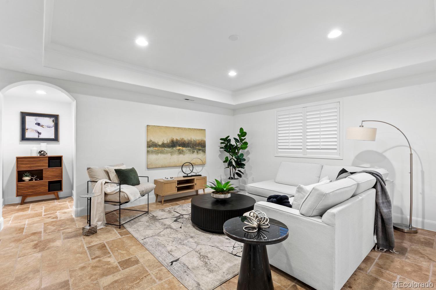 100 S University Boulevard Unit: 1