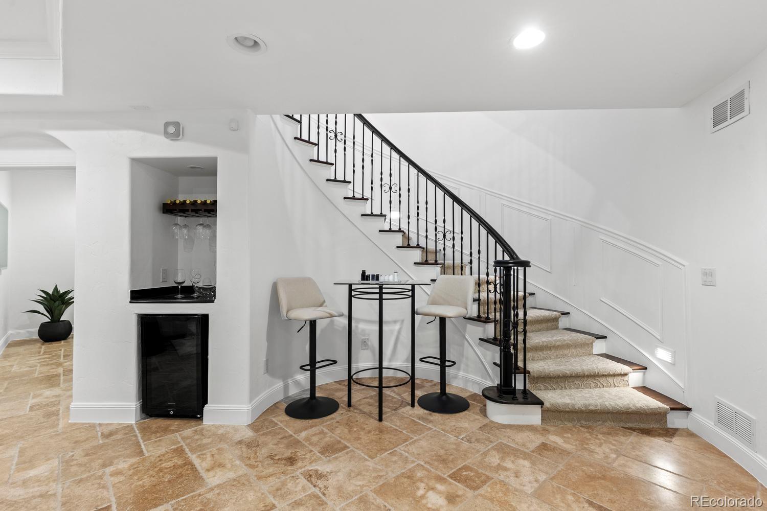 100 S University Boulevard Unit: 1