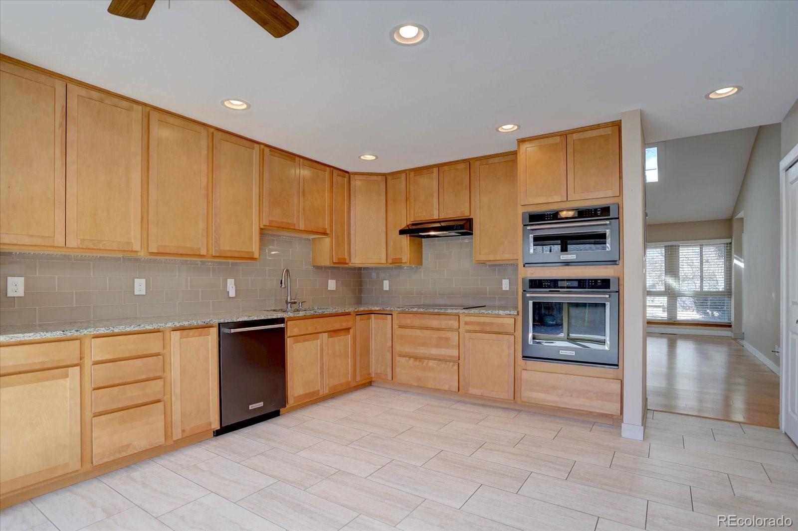 6495 E Happy Canyon Road Unit: 22