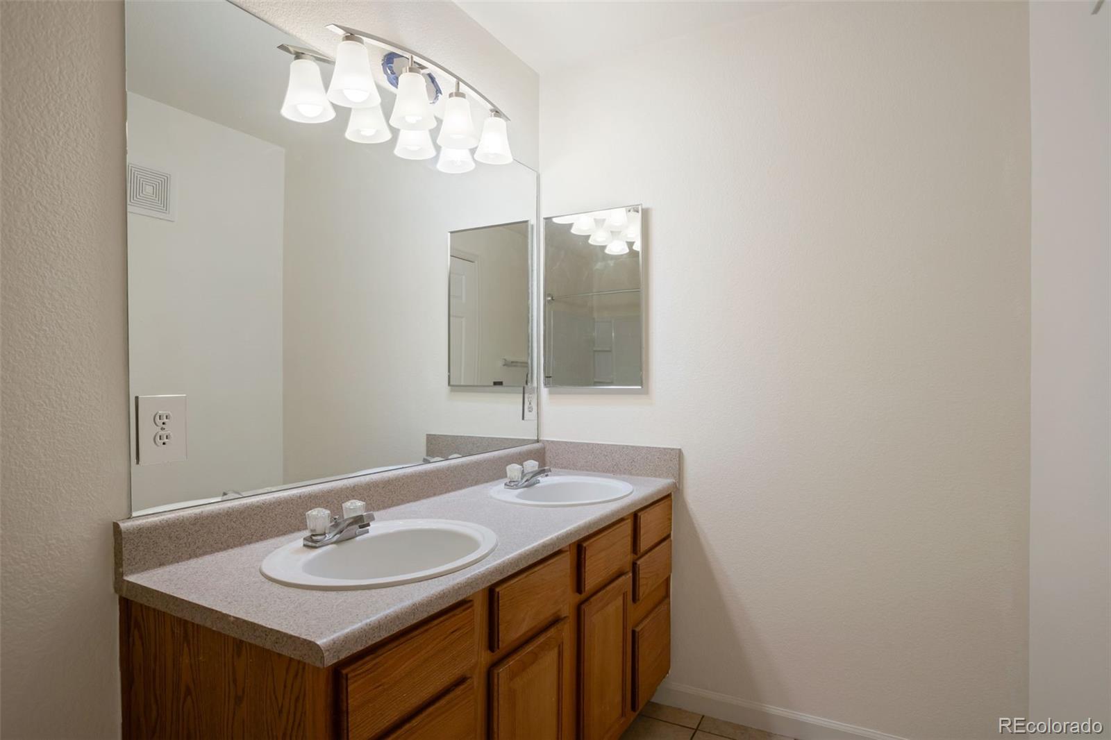 10091 E Carolina Drive Unit: 202