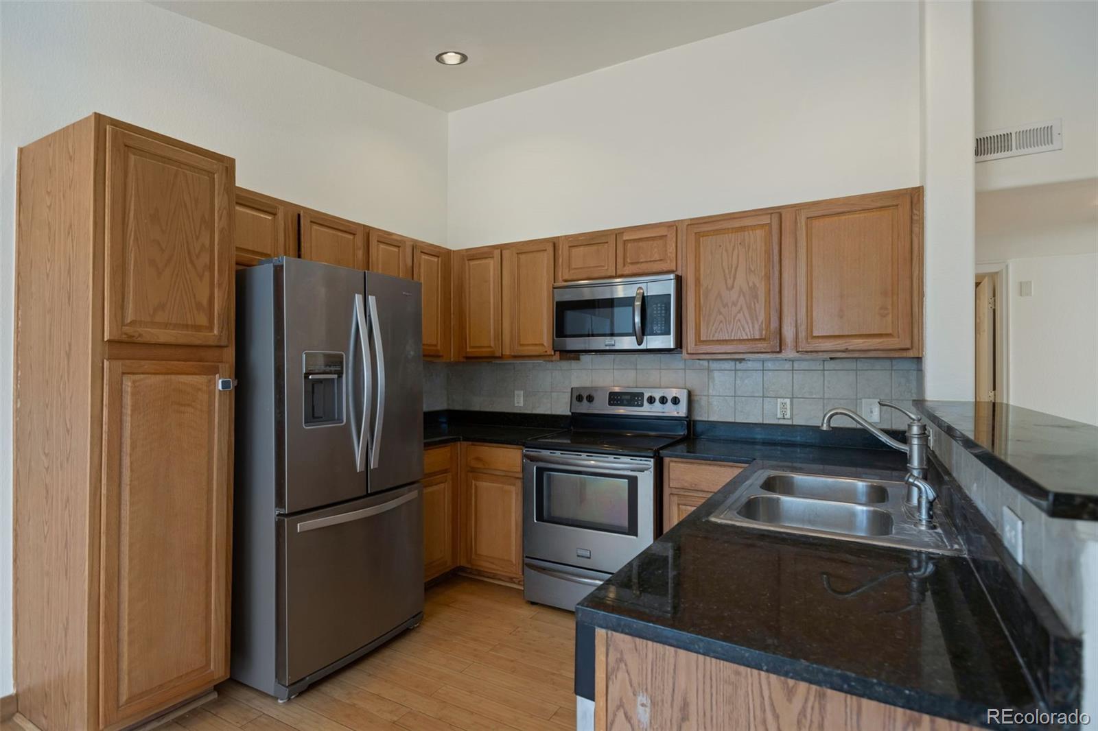 10091 E Carolina Drive Unit: 202