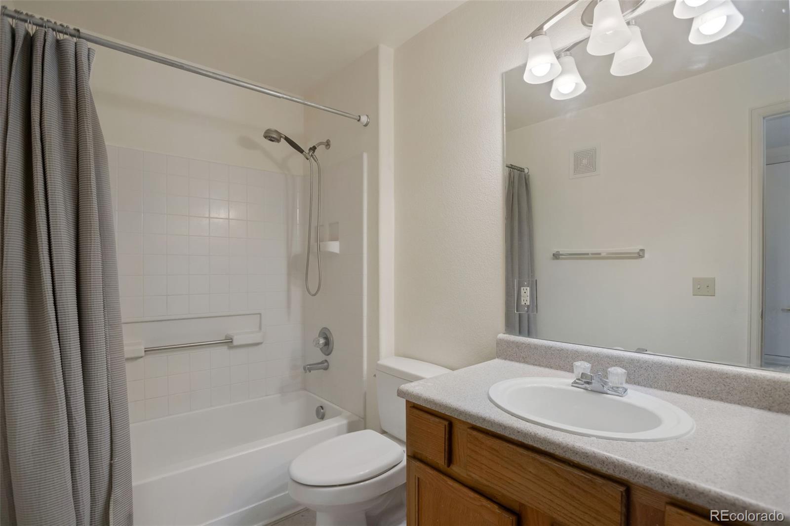 10091 E Carolina Drive Unit: 202