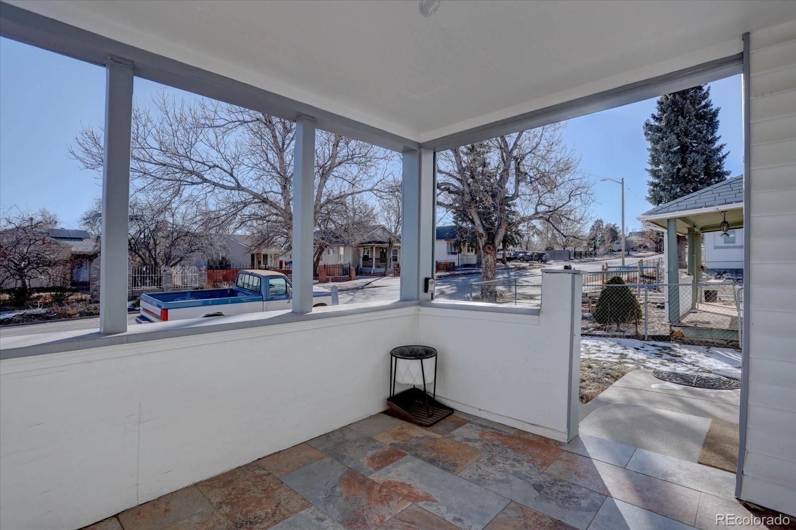 939 Knox Court