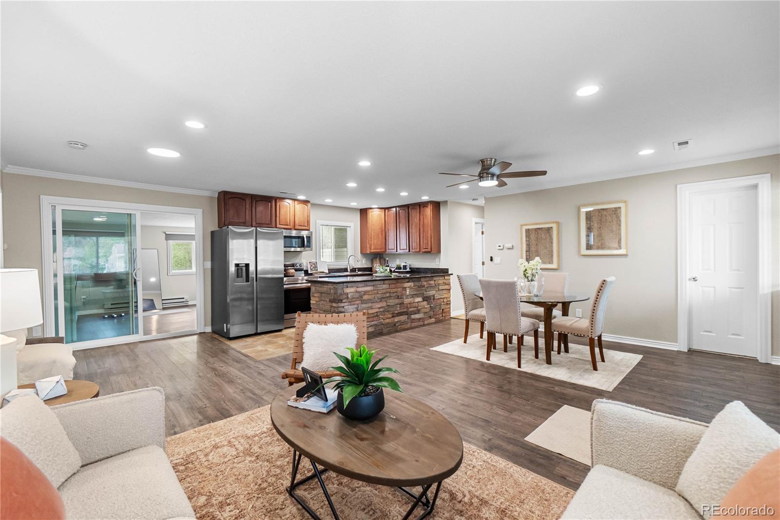 3056 S Grape Way