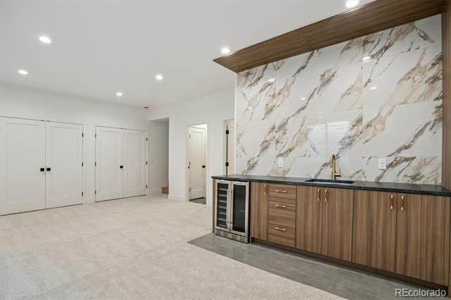 75 W Harvard Avenue