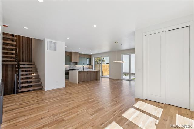 75 W Harvard Avenue