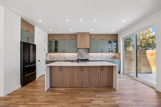 75 W Harvard Avenue