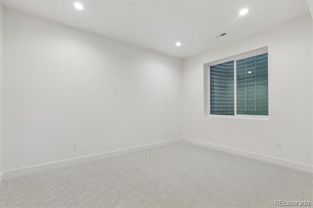 75 W Harvard Avenue