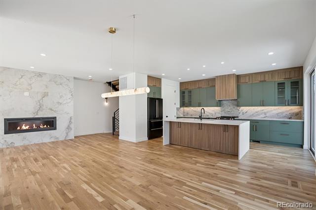 75 W Harvard Avenue