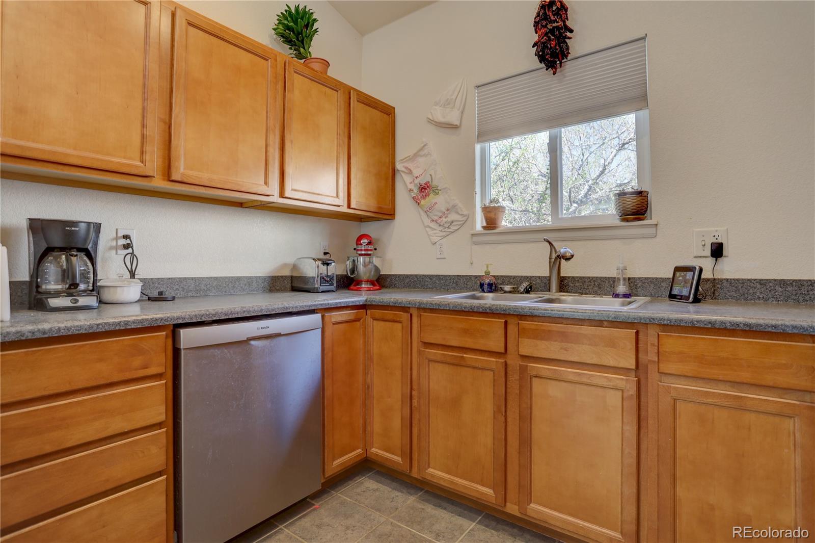 8457 Tejon Way