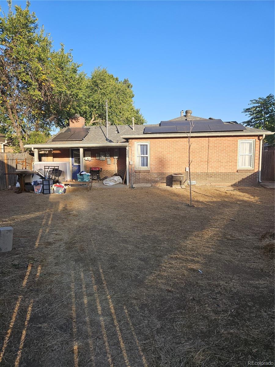 1749 Macon Street