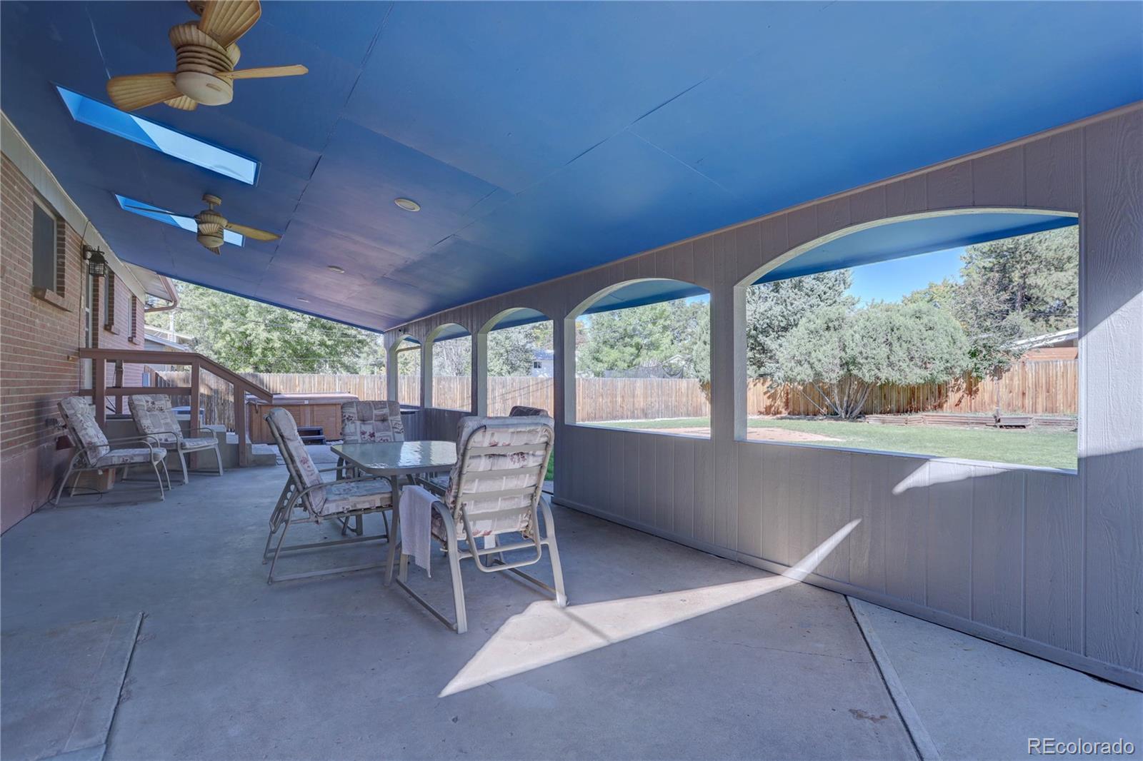 707 W Davies Way