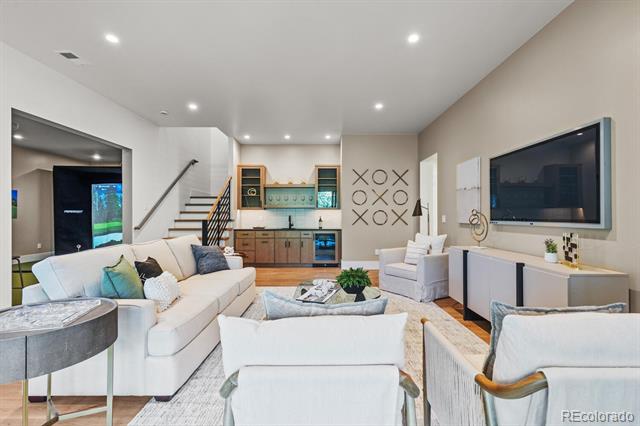 2596 Saddleback Drive