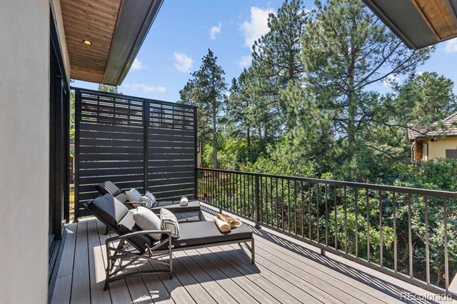 2596 Saddleback Drive