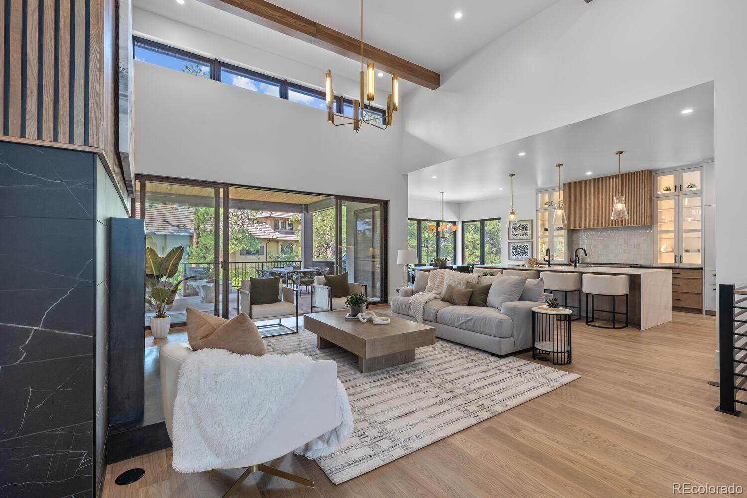 2596 Saddleback Drive