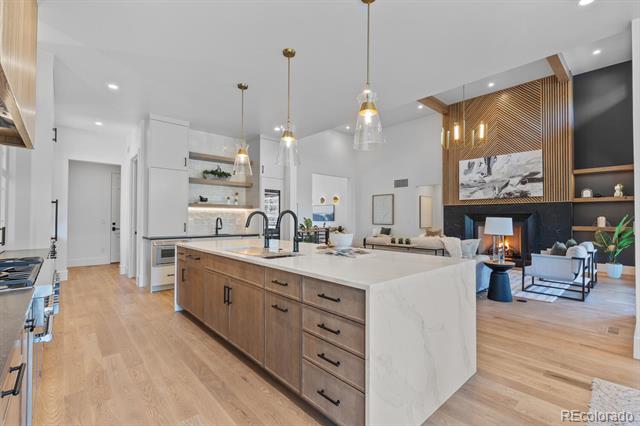 2596 Saddleback Drive