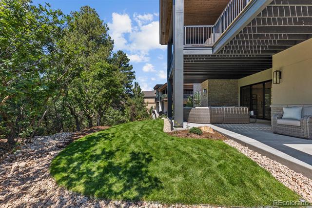 2596 Saddleback Drive