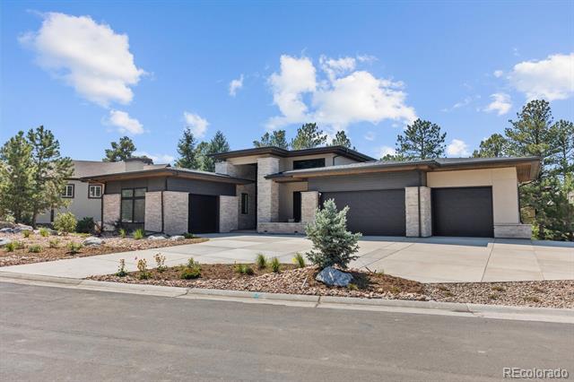 2596 Saddleback Drive