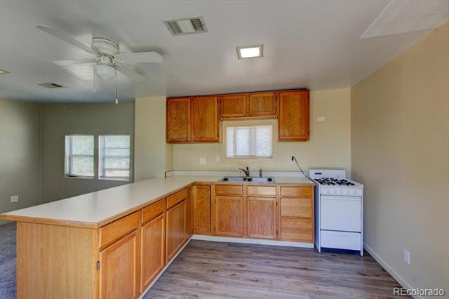 2402 S Cherokee Street Unit: 2404