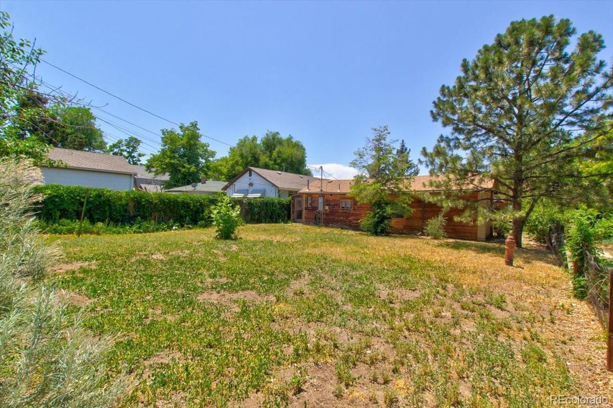 2402 S Cherokee Street Unit: 2404