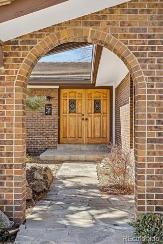 6613 S Pontiac Court