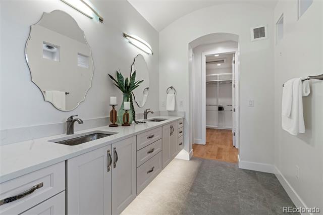 2164 Avenida Del Sol