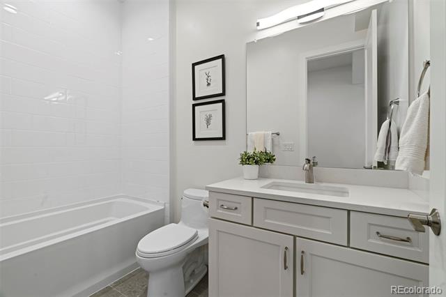 2164 Avenida Del Sol