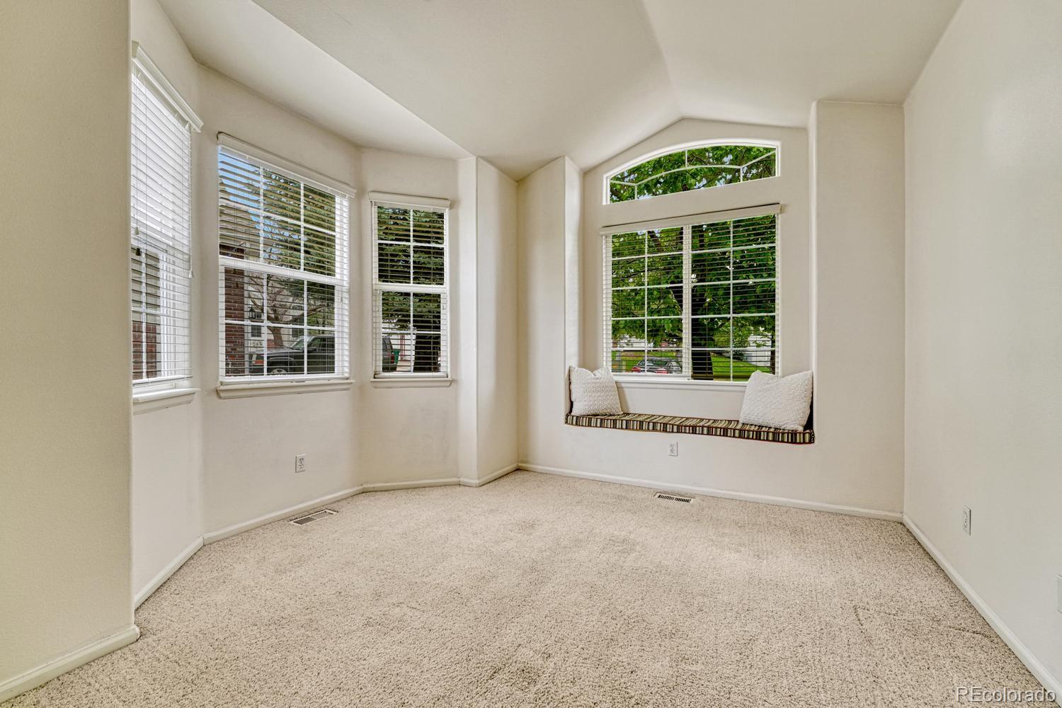 2809 Newport Circle