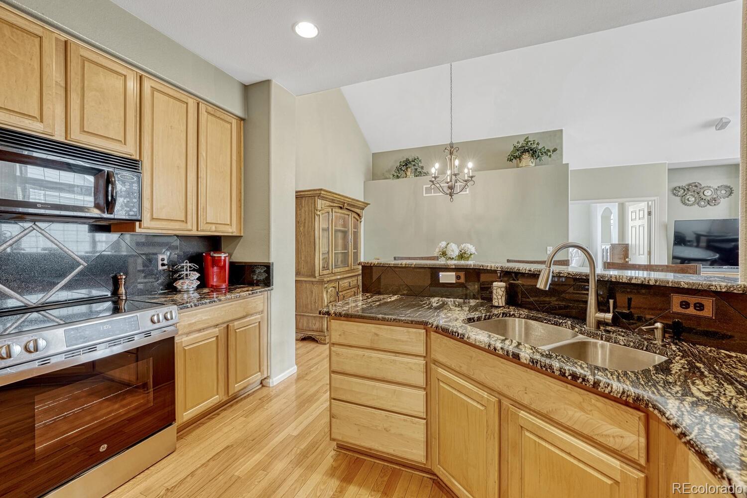 2809 Newport Circle