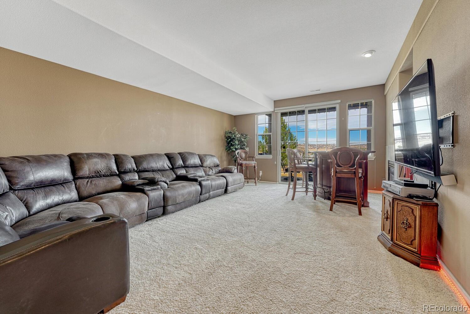 2809 Newport Circle