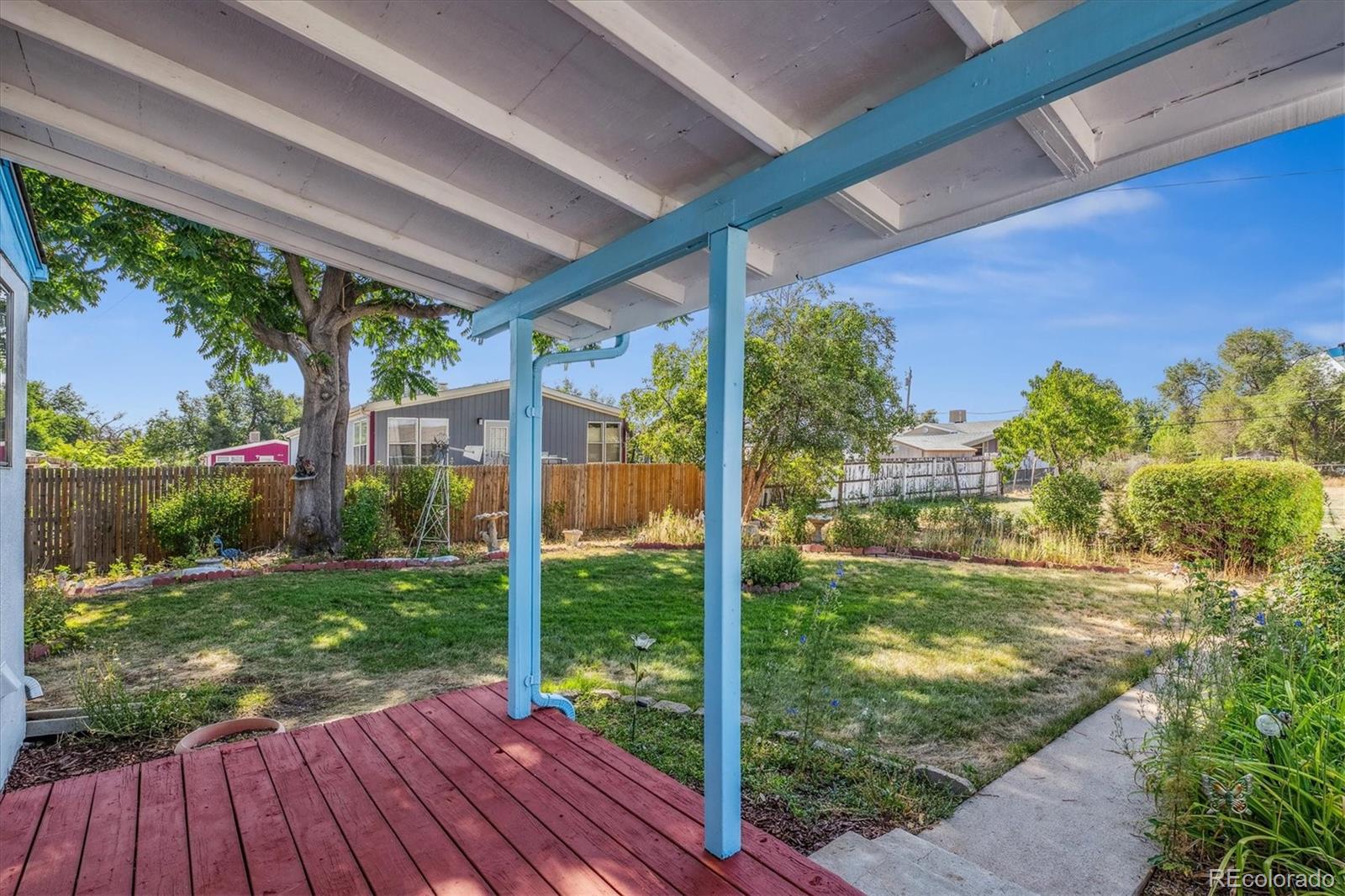 2650 W Wesley Avenue