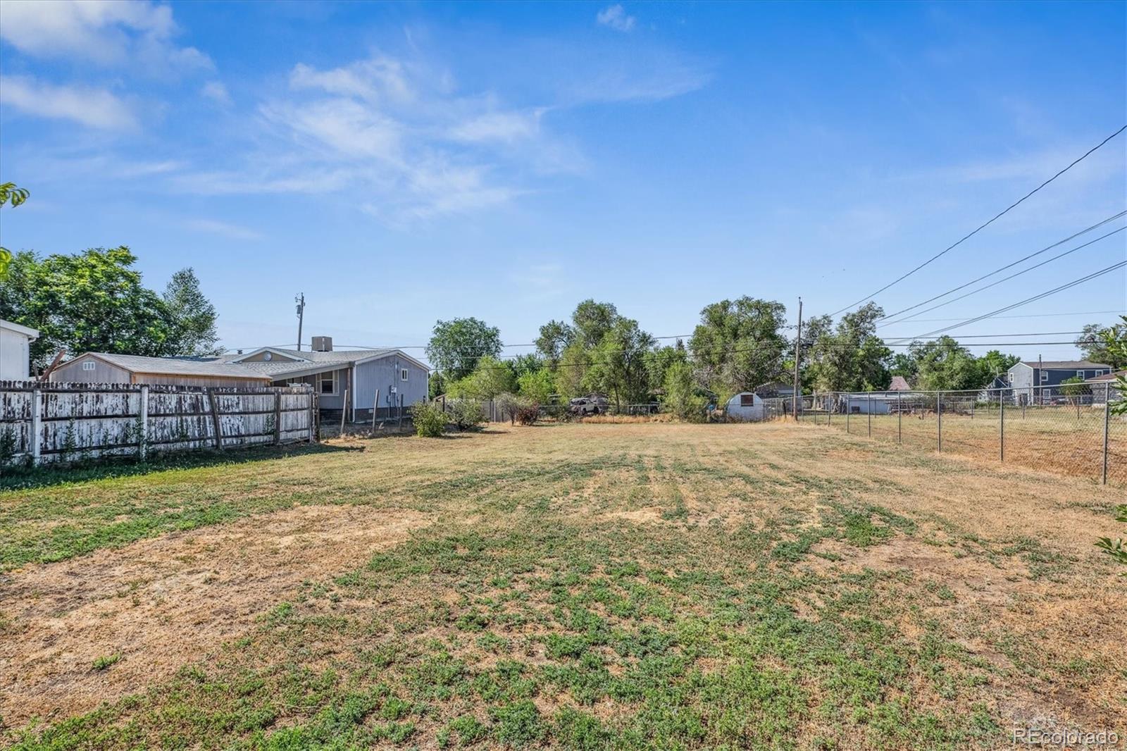 2650 W Wesley Avenue