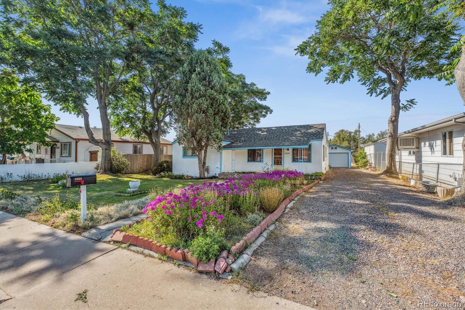 2650 W Wesley Avenue